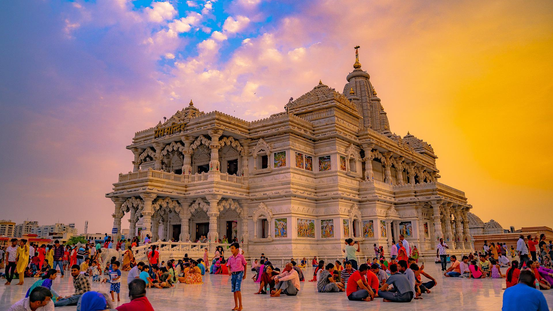Mathura Travel Guide: Temples, Best Time, Places to Visit & Stay