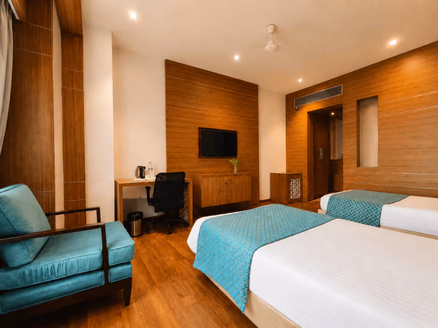 Landmark, Rewa Hotel Room Category Executive Twin