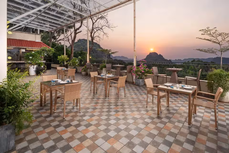 Pan Aroma: Rooftop Grill